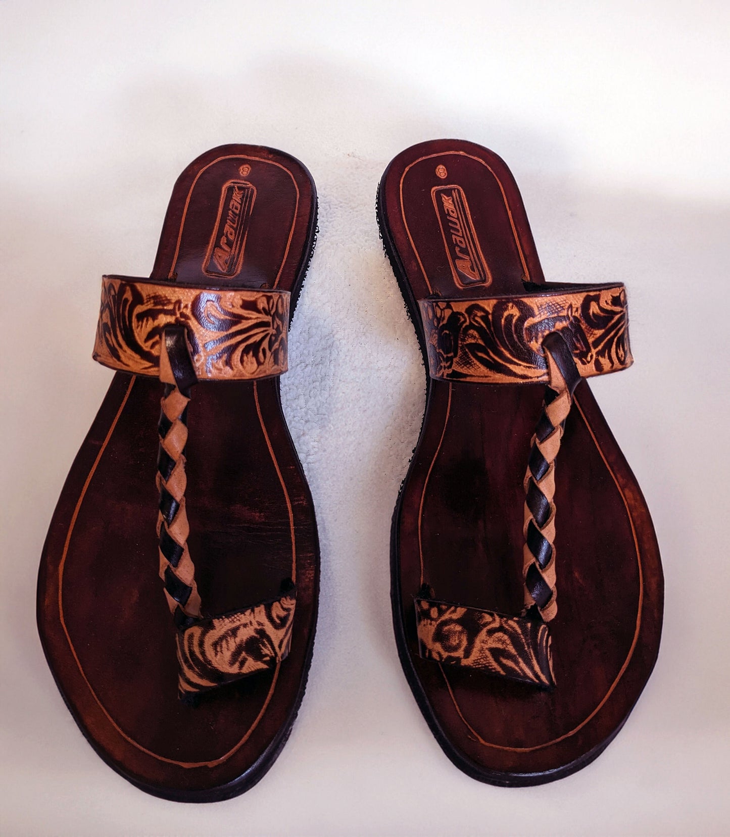 100% Women's Leather Slippers (Plait)